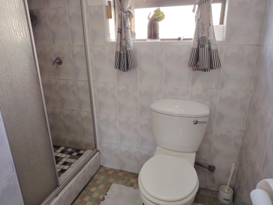 To Let 3 Bedroom Property for Rent in Protea Heights Western Cape